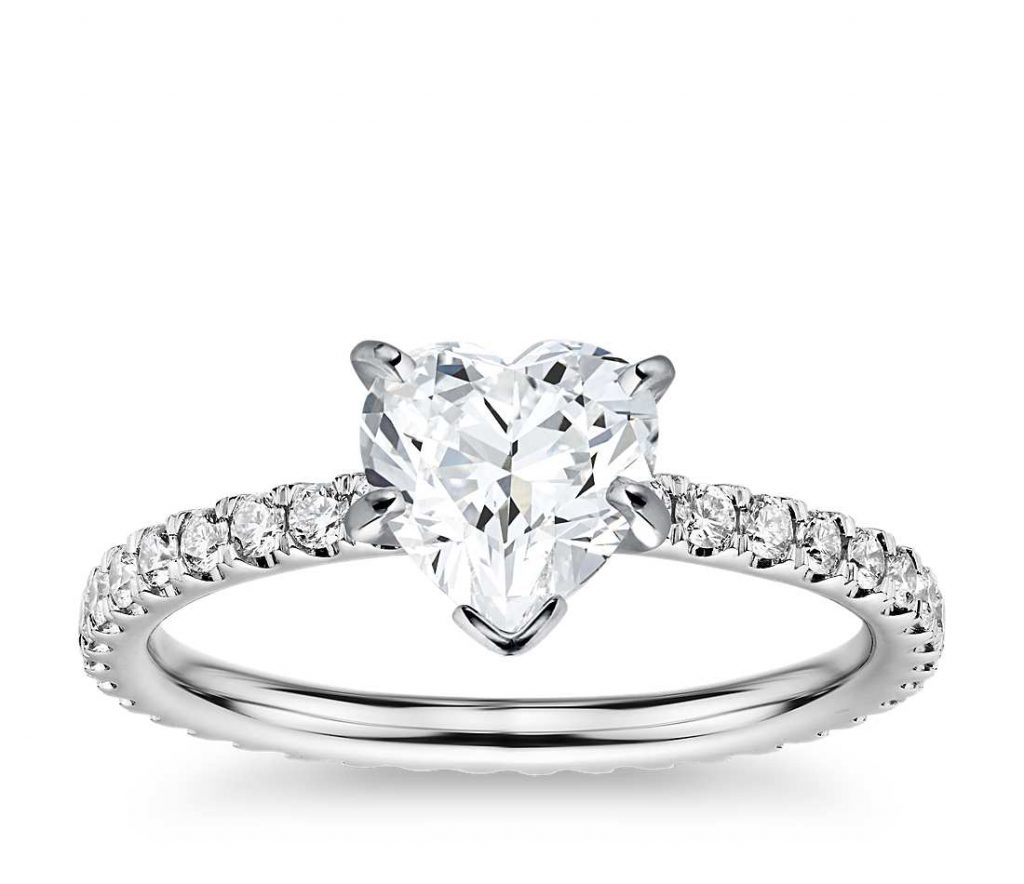Heart solitaire engagement ring