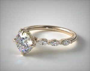 Round shape diamond engagement ring yellow gold
