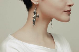 How to choose hypoallergenic earrings