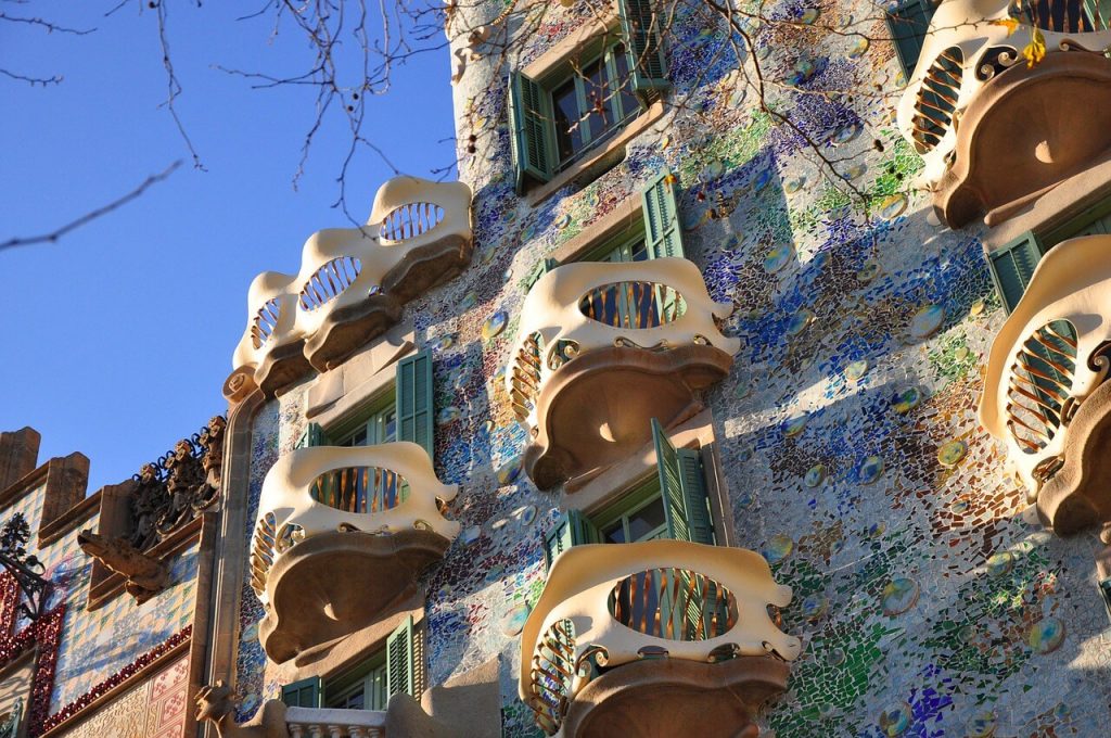 Skull Design Building skull-in-architecture | Wedding KnowHow