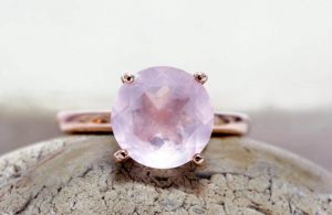 Rose quartz ring solitaire