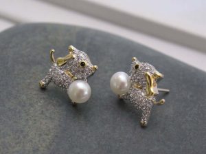 Puppy earrings with freshwater pearls